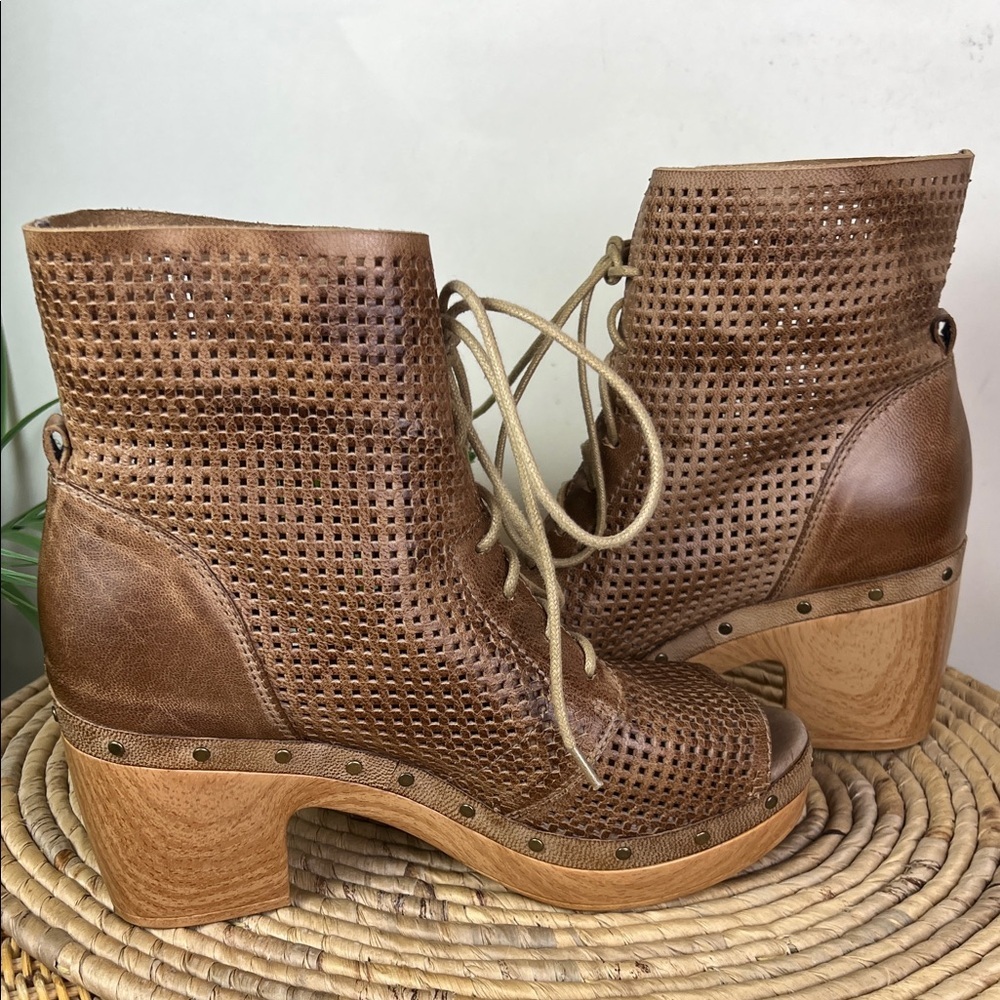 Antelope Brown Perforated Lace-Up Women's Boots Peep Toe 39 Anthropologie - Picture 7 of 10